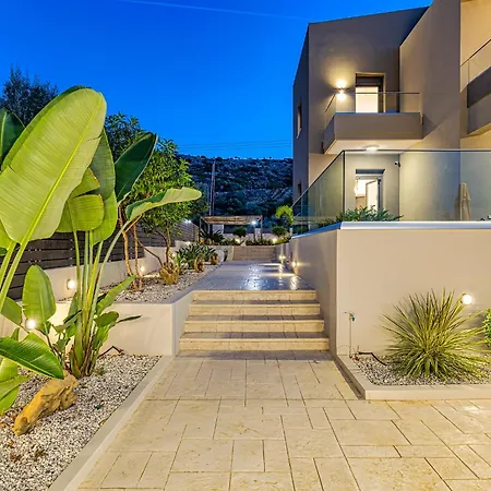 Apartment Chris With Private Ecologic Pool And Kid's Playground!