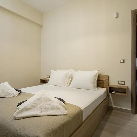 Chris With Private Ecologic Pool And Kid's Playground! Apartment *
